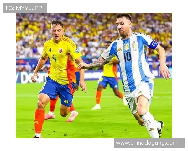 美洲杯赛足球明星的辉煌历程与传奇瞬间回顾